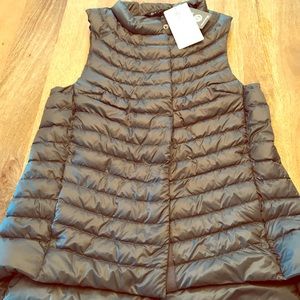 Athleta puffy vest